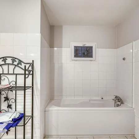 Maison Confortable A Puycelsi Avec Jardin Et Terrasse Casa de Férias Puycelci