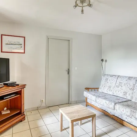 Maison Confortable A Puycelsi Avec Jardin Et Terrasse